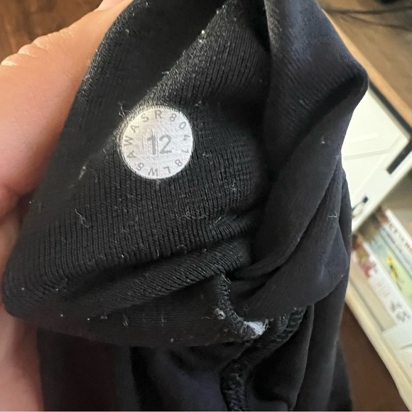 Lululemon Wunder Under Hi-Rise Tight Full-On Luxtreme 28" Black NYC Skyline - Picture 8 of 8